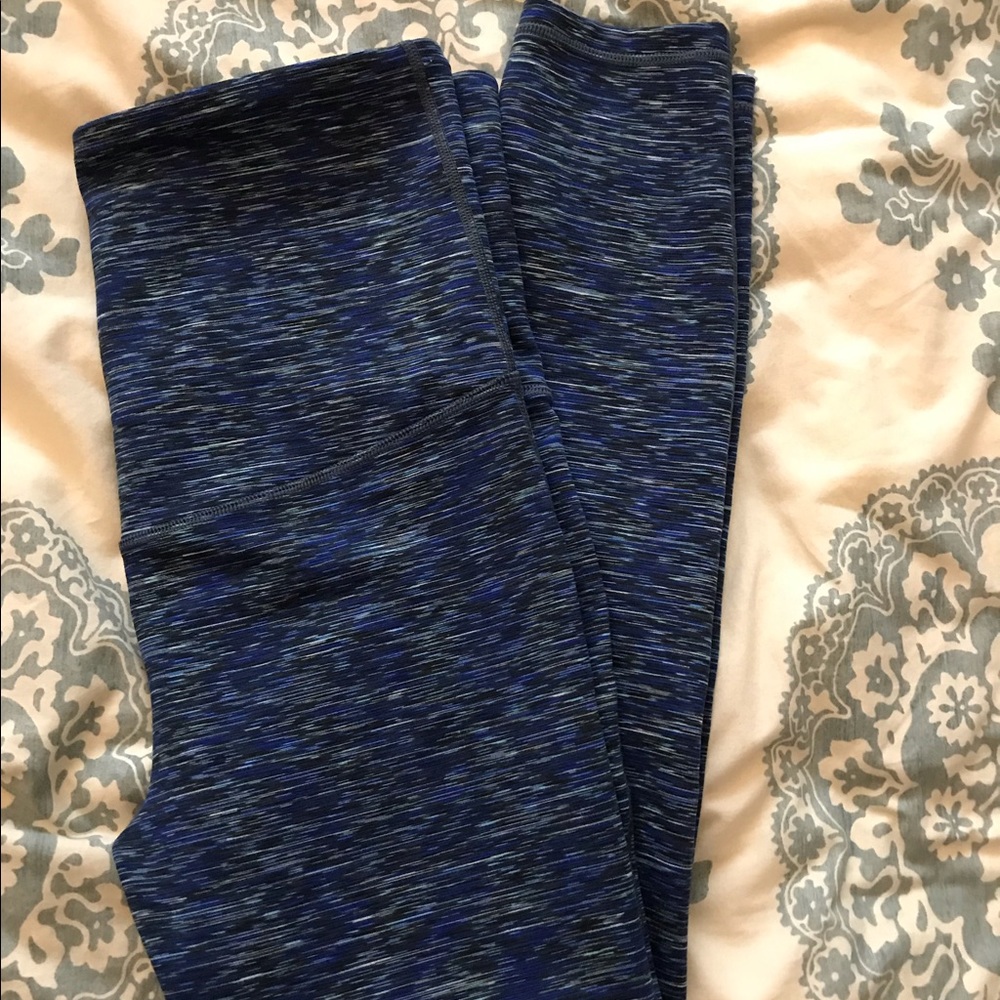 GAP Maternity workout leggings